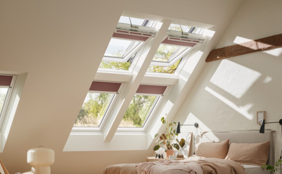 Earn £30 Rewards with Every VELUX Manual White Maintenance-free Sloping Roof Window